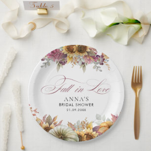 Assiettes En Carton Tomber dans la Fête des mariées de l'amour