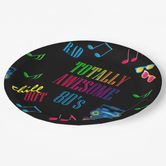 Assiettes En Carton Totalement génial fête des années 80 (Angle)