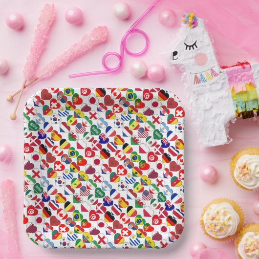 Assiettes En Carton Tournoi du Qatar 2022 32 Coeurs Pays Drapeaux (Fête)