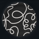 Assiettes En Carton Trucs De Brosse Abstrait Noir Et Blanc<br><div class="desc">Mid Century Moderne Brush Strokes - Ligne Minimale - arrière - plan noir avec lignes blanches crème.</div>