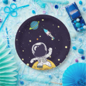 Assiettes En Carton Un astronaute flotte dans l'espace (Fête)