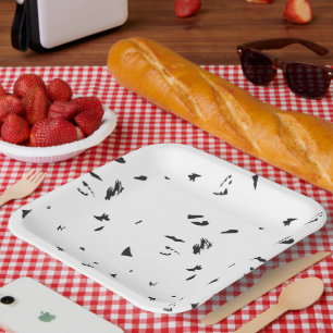 Assiettes En Carton Un troupeau d'oiseaux volant dans le ciel.