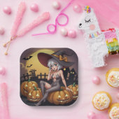 Assiettes En Carton Une sorcière d'Halloween aux yeux verts sur Jack-O (Fête)