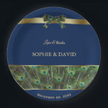 Assiettes En Carton Unique Marine Blue Gold Peacock Feaths Mariage<br><div class="desc">Design moderne et élégant avec plumes de paon,  cadre en faux or sur arrière - plan bleu marine. Utilisez l'outil Personnaliser pour ajouter vos informations. Des éléments correspondants se trouvent dans ma collection Peacock Blue.</div>