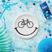Assiettes En Carton Vélo slogan avec le visage heureux. Belle souris. (Fête)