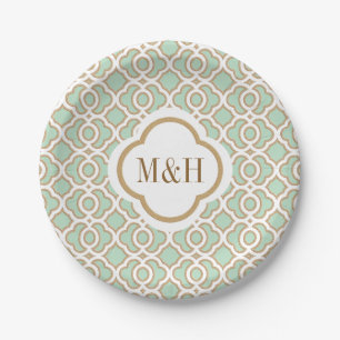 Assiettes En Carton Vert en bon état décoré d'un monogramme et mariage