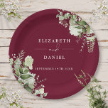 Assiettes En Carton Vert Floral Élégant Mariage de Bourgogne<br><div class="desc">Elégante plaque en papier mariage bordeaux fleurie personnalisée avec vos noms et date spéciale mariage. Conçu par Thisisnotme©</div>