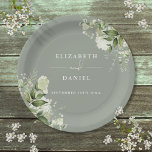 Assiettes En Carton Vert Floral Élégant Sage Vert Mariage<br><div class="desc">Elégante plaque de papier mariage vert sauge fleurie personnalisée avec vos noms et date spéciale mariage. Conçu par Thisisnotme©</div>