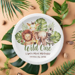 Assiettes En Carton Wild One Safari Animaux Végétation Premier anniver<br><div class="desc">Pour un premier anniversaire avec Wild One / thème animal safari. Il y a un groupe de mignons animaux de la jungle peints en aquarelle : un lion, une girafe, un éléphant et un zèbre. Avec un monstère exotique et des feuilles feuille de palme derrière eux Le texte "Wild One"...</div>