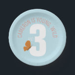 Assiettes En Carton Young Wild et Three Birthday<br><div class="desc">Cette assiette de fête mignonne comprend un pois de polka motif de coccinelles illustrées à la main pour ajouter le charme de la nature inspiré à toute fête d'anniversaire thématique nature,  baby shower ou célébration extérieure.</div>