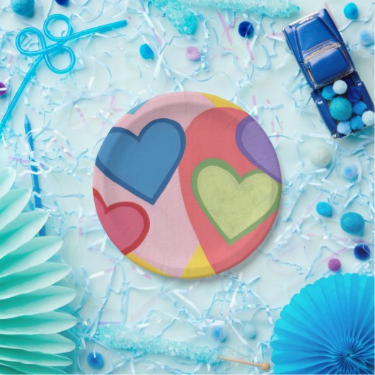 Assiettes en papier à cœurs superposés colorés (Fête)