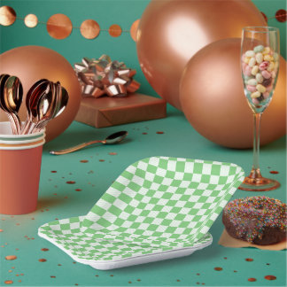 Assiettes en papier carrées à carreaux de 7"