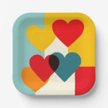 Assiettes en papier coeurs colorés