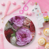 Assiettes en papier fleuries avec des roses et des (Fête)