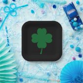 Assiettes en papier pour la Saint-Patrick (Fête)
