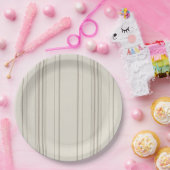 Assiettes en papier rayées douces beige (Fête)