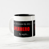 Assistant de médecin par la tasse de jour (Devant gauche)
