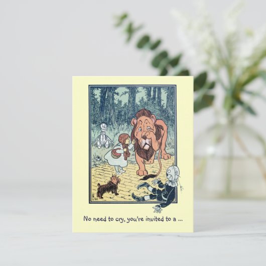 Assistant d'Oz Lion, Invitation de fête d'annivers (Debout devant)