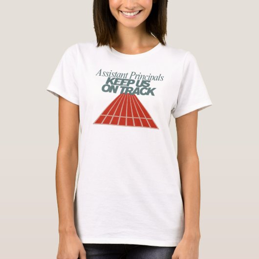 Assistent-directeuren houden ons op het spoor t-sh t-shirt (Voorkant)