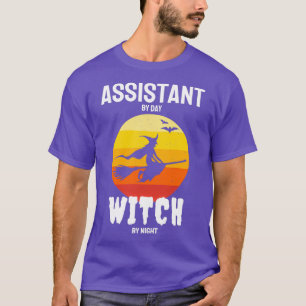 Assistent per dag heks bij acht Easy Halloween Co' T-shirt