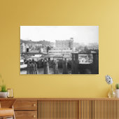 Astoria, Oregon Scene met ferry Slip Canvas Afdruk (Insitu (Woonkamer))