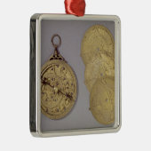 Astrolabe, 1216 metalen ornament (Rechts)