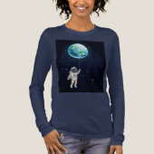 Astronaut Earth Balloon Graphic T-shirt (Voorkant)