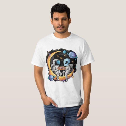 Astronaut en Alien Geniet van een Slice T-shirt (Voorkant volledig)