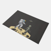 Astronaut en buitenaards deurmat (Schuin)