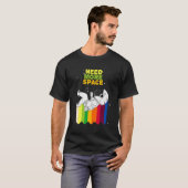 Astronaut heeft meer ruimte nodig Rainbow Space Ga T-shirt (Voorkant volledig)
