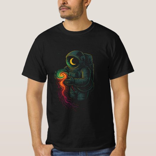Astronaut Holding a Cosmic Spiral T-shirt (Voorkant)