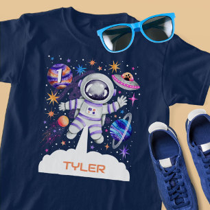 Astronaut in de ruimte met planeten en een raket t-shirt
