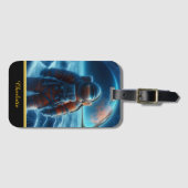 Astronaut in een ruimtepak achter hem bagagelabel (Voorkant (horizontaal))