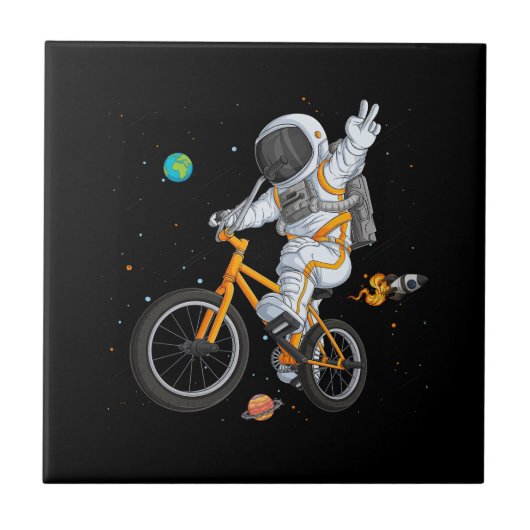 Astronaut in ruimtepak rijden BMX fiets op ruimte  Tegeltje (Voorkant)