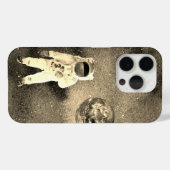 Astronaut in Space Planet Earth Sepia Case-Mate iPhone Case (Achterkant (horizontaal))