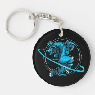 Astronaut Jumping Around Saturn Artwork   Sleutelhanger