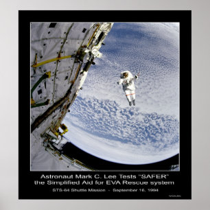 Astronaut Mark C. Lee test het "SAFER"-reddingssys Poster
