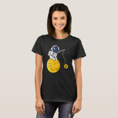 Astronaut Moon Fishing BTC Crypto Cryptocurrency B T-shirt (Voorkant volledig)