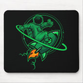 Astronaut op een raket rond Saturnus | Muismat (Voorkant)