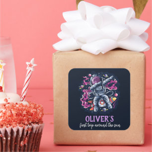 Astronaut op een ruimteraket met sterren en planet vierkante sticker