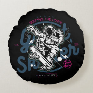 Astronaut op Skateboard   Surfen op de sterren Rond Kussen