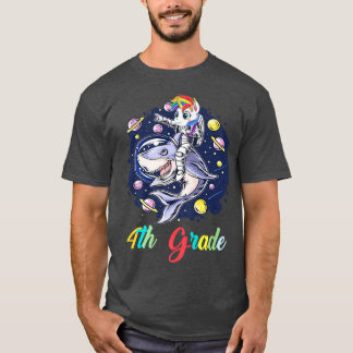 Astronaut van de vierde graad unicorn met een haai t-shirt