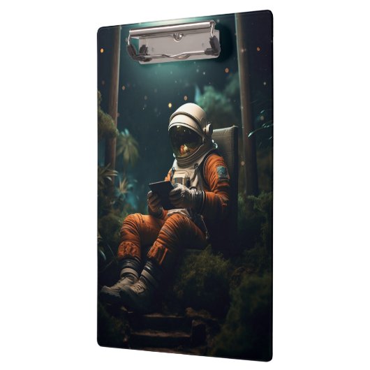 Astronaut zittend op een stoel klembord (Links)