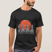 Astronauten die in de ruimte lopen, bezetten de ma t-shirt (Voorkant)