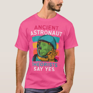 Astronautentheoretici zeggen ja tegen buitenaardse t-shirt