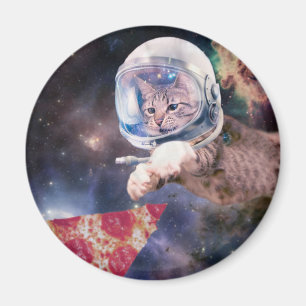 Astronautkat jaagt op een pizzakje magneet