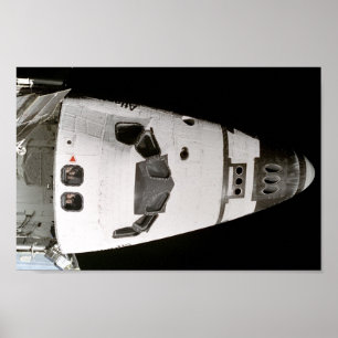 Atlantis-bemanning die naar Mir Space Station kijk Poster