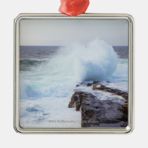 Atlantische oceaangolven kruipen de kust van Maine Metalen Ornament