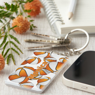 Atleet naam cluster van oranje witte basketballen sleutelhanger