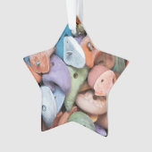 Attachements colorés de mur de roche (devant)